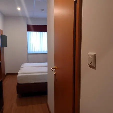 Smarthotel ホテル