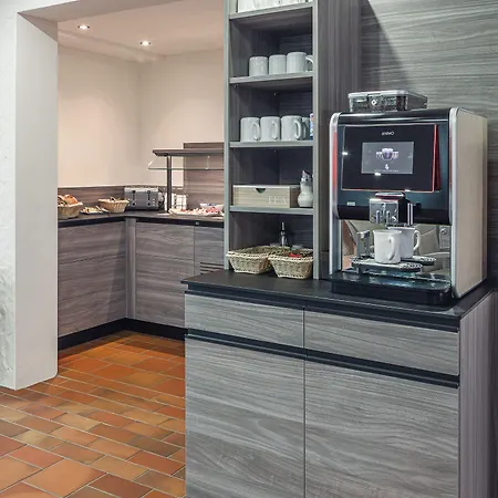 Smarthotel Hotel 3*