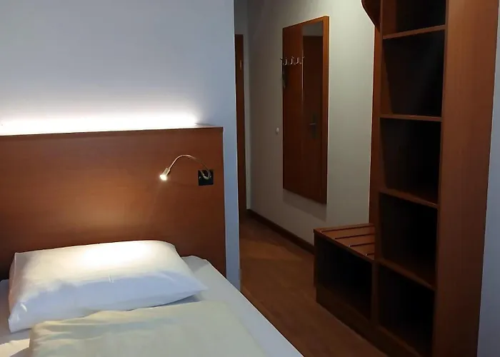 Smarthotel Otel Gallmersgarten